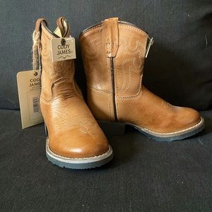 Brand New Cody James Boys Cowboy Boots Size 5.5.